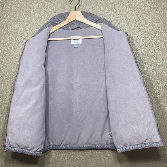 OLD NAVY PUFFER VEST - Picture 10 of 14